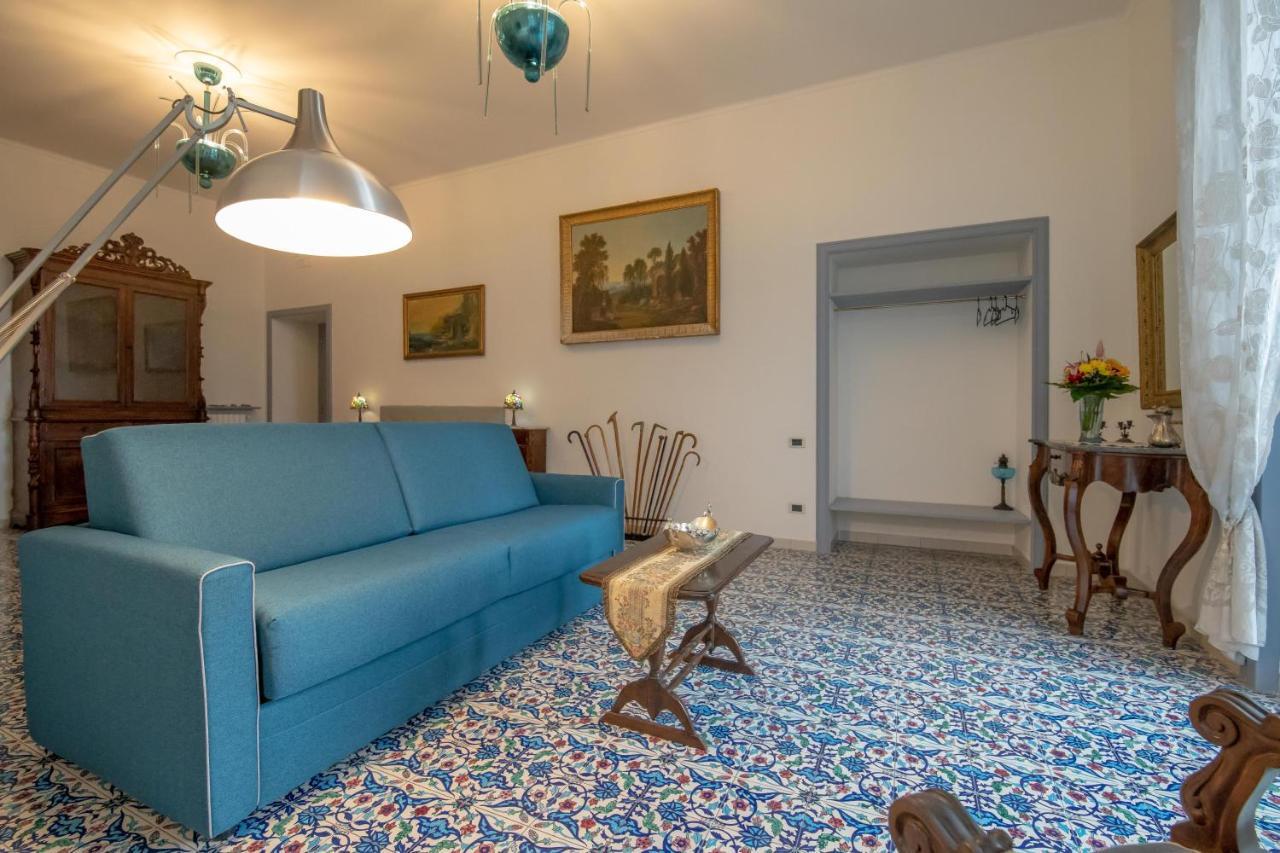 D'Angleterre Guest House Salerno Exterior photo